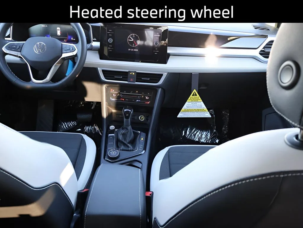 2025 Volkswagen Taos SE - Photo 18
