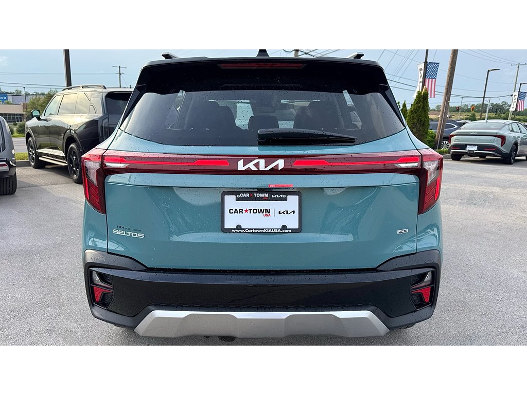 New 2026 Pluton Blue / Black Roof Kia S image 5