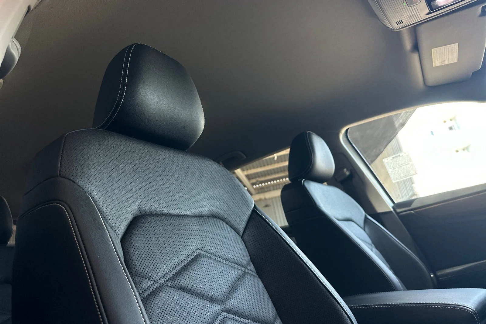 New 2026 White Volkswagen 2.0T SE image 16