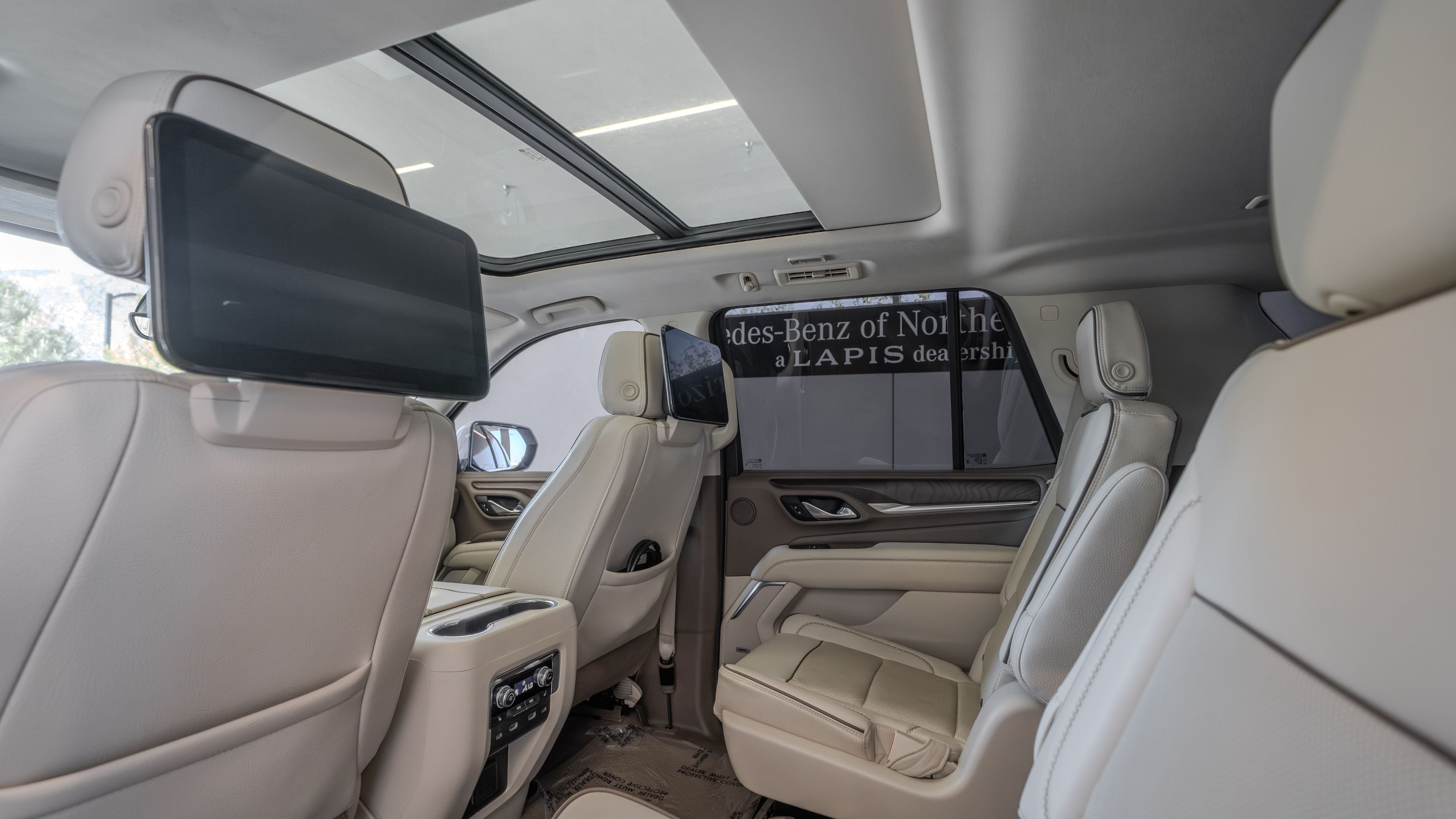 Used 2021 Summit White GMC Denali image 26