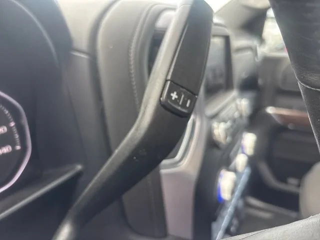 Used 2019 ONYX BLACK GMC SLE image 24