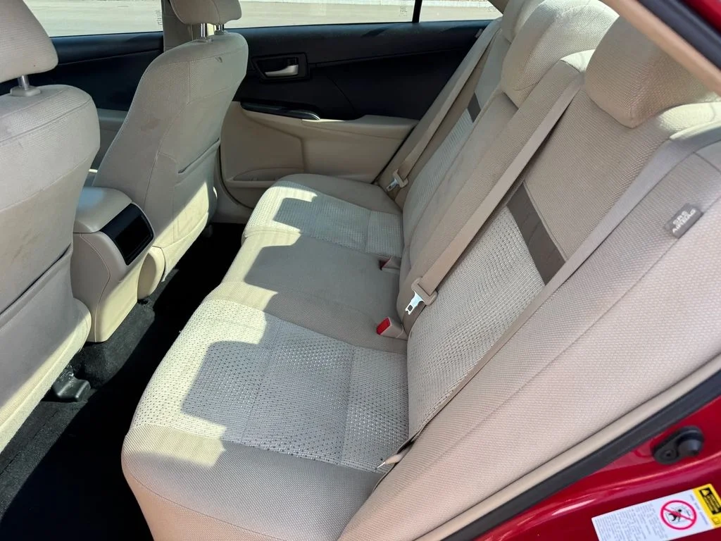 Used 2013 Red Toyota LE image 10