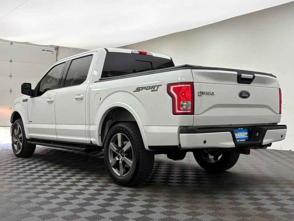 Used 2016 Oxford White Ford XLT image 11