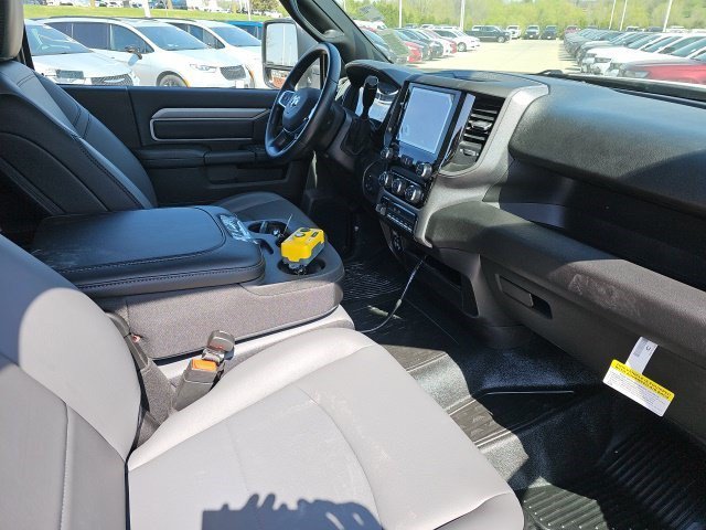 New 2026 Bright White Clearcoat Ram Tradesman image 10