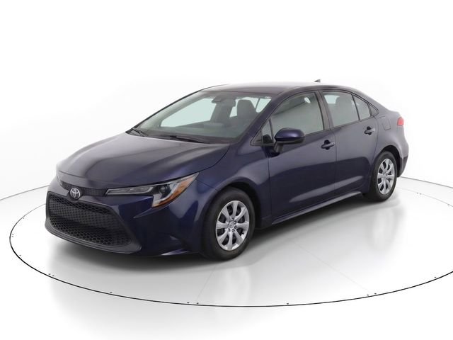 Used 2024  Toyota LE image 2