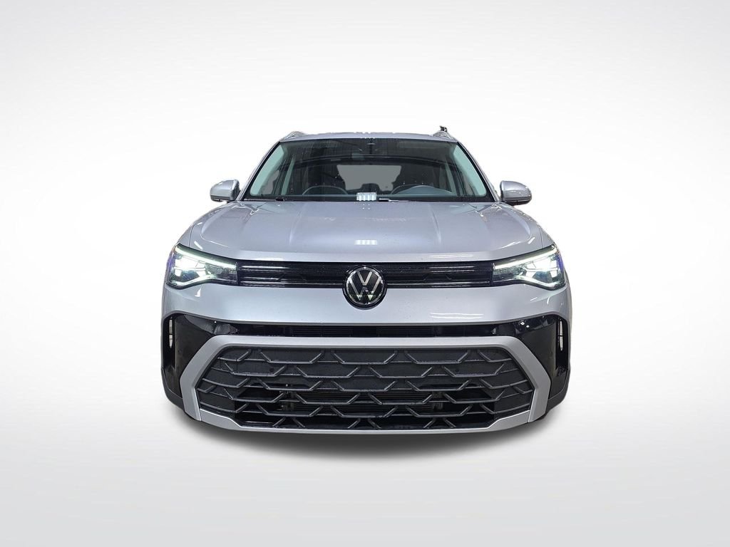 New 2026 Silver Volkswagen 1.5T SE image 2