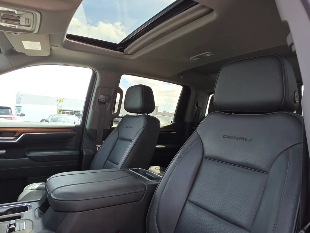 Used 2023 Summit White GMC Denali image 22