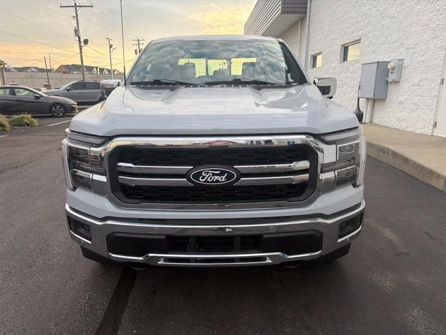 Certified Used 2025 White Ford Lariat image 3