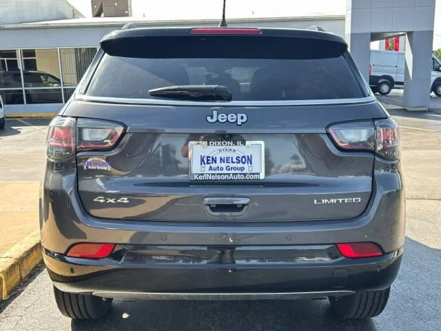 Used 2024 None Jeep Limited image 8