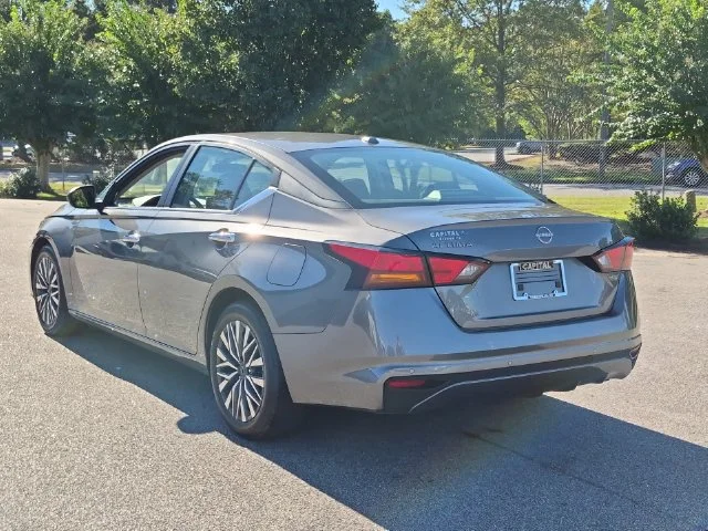 Used 2025 Gray Nissan 2.5 SV image 5