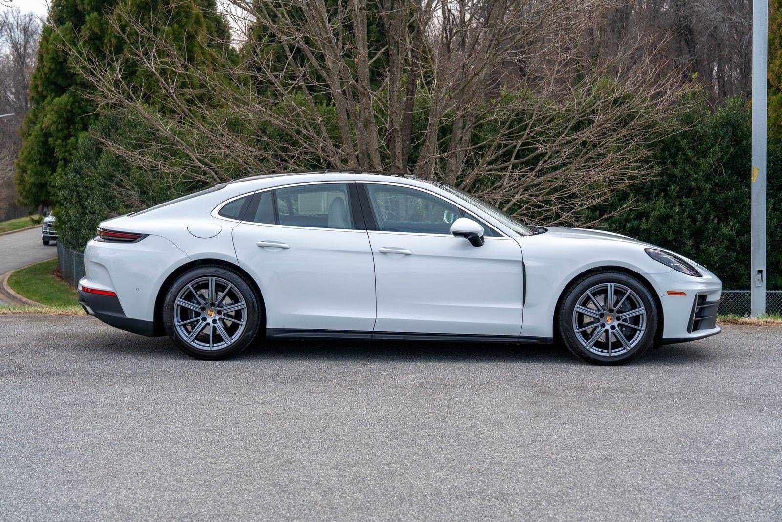 Used 2025 White Porsche  image 9