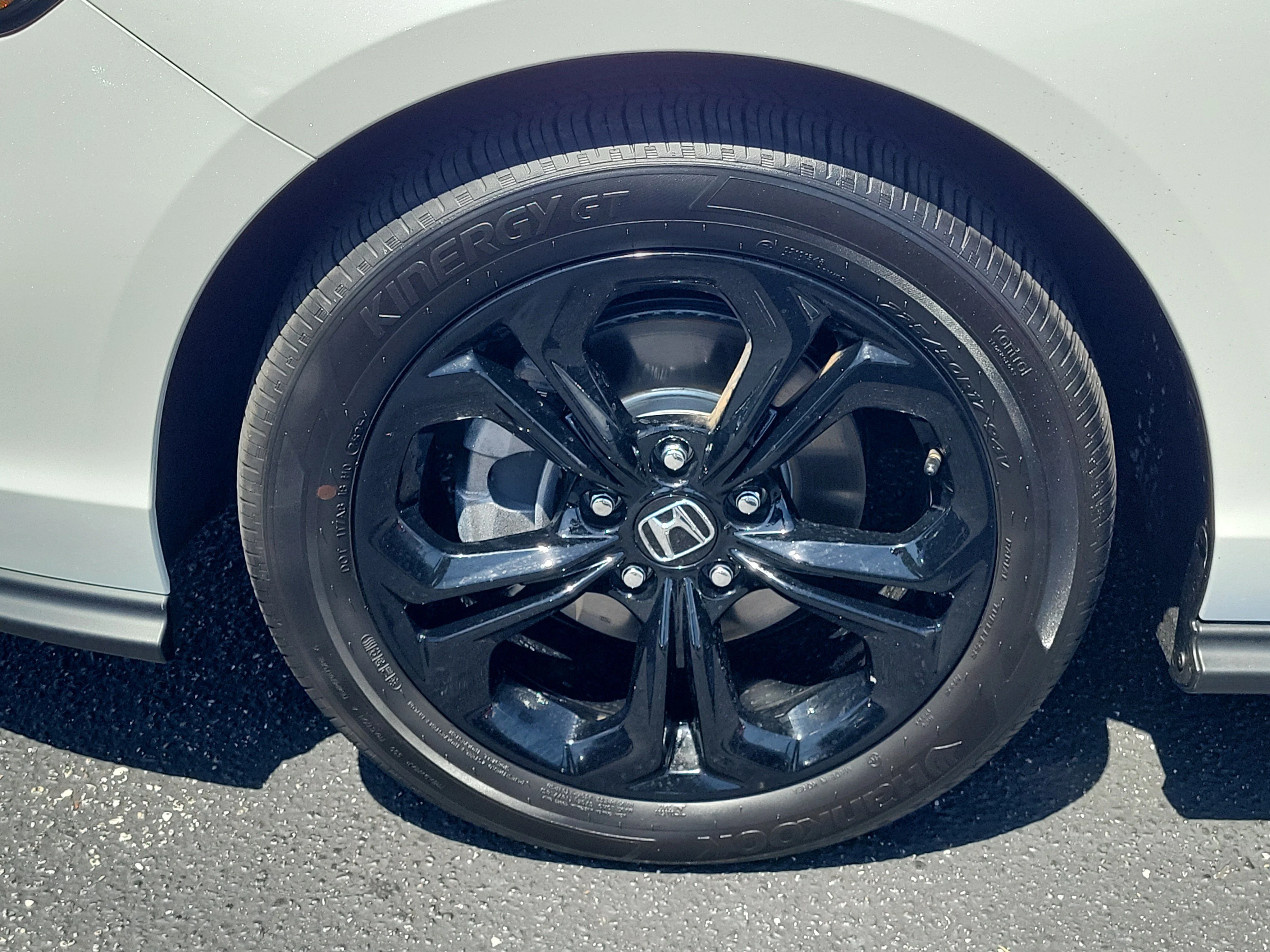 2025 Honda Accord SE - Photo 28