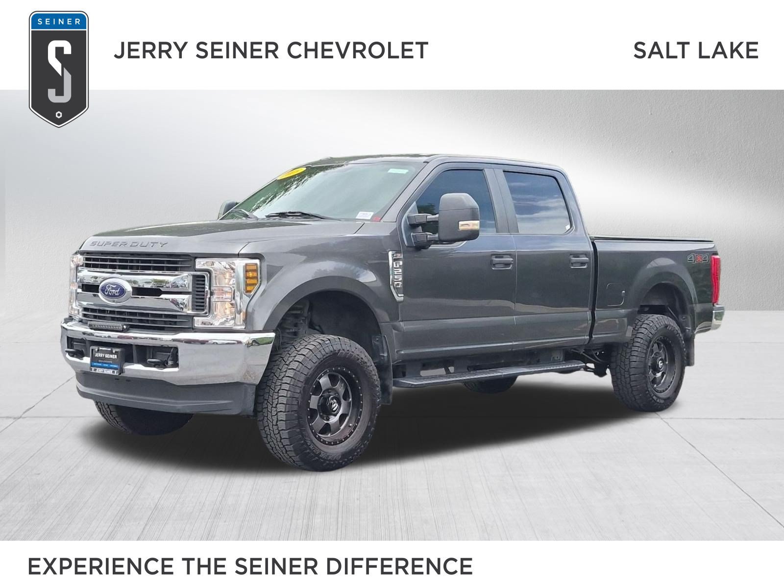 Used 2018 Gray Ford XL image 1