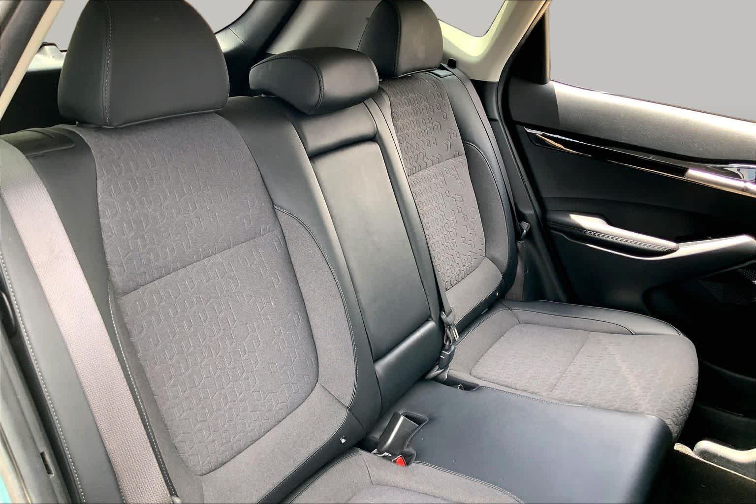Used 2024 Pluton Blue/Black Roof Kia S image 20
