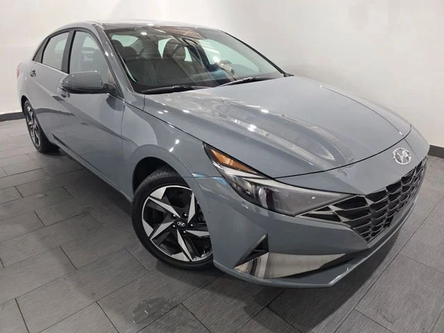 Used 2023 Gray Hyundai Limited image 7