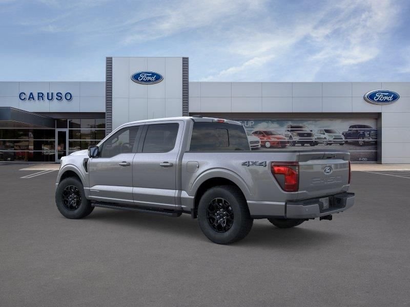 New 2026 Carbonized Gray Metallic Ford XLT image 4