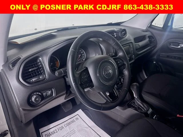 Used 2017 White Jeep Latitude image 9