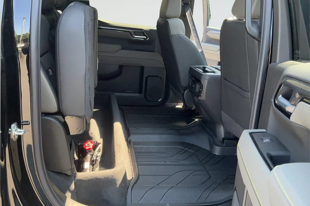 2026 Chevrolet Silverado 1500 ZR2 - Photo 48