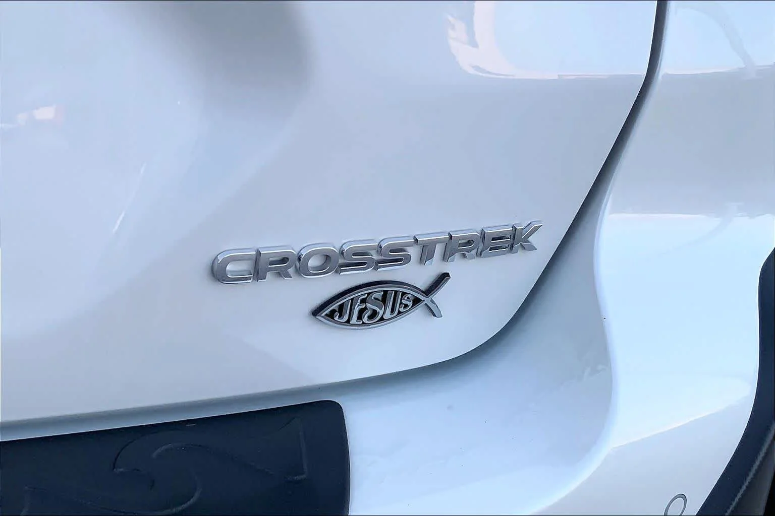 Used 2025 W3P/Crystal Whi Subaru Limited image 10