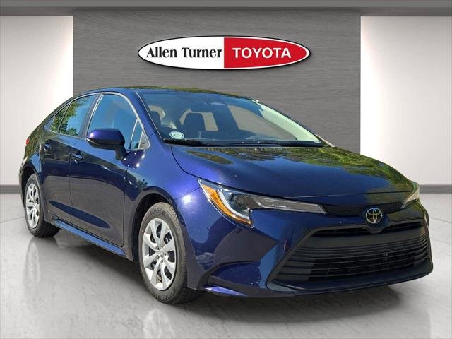 2025 Toyota Corolla LE CVT's photo