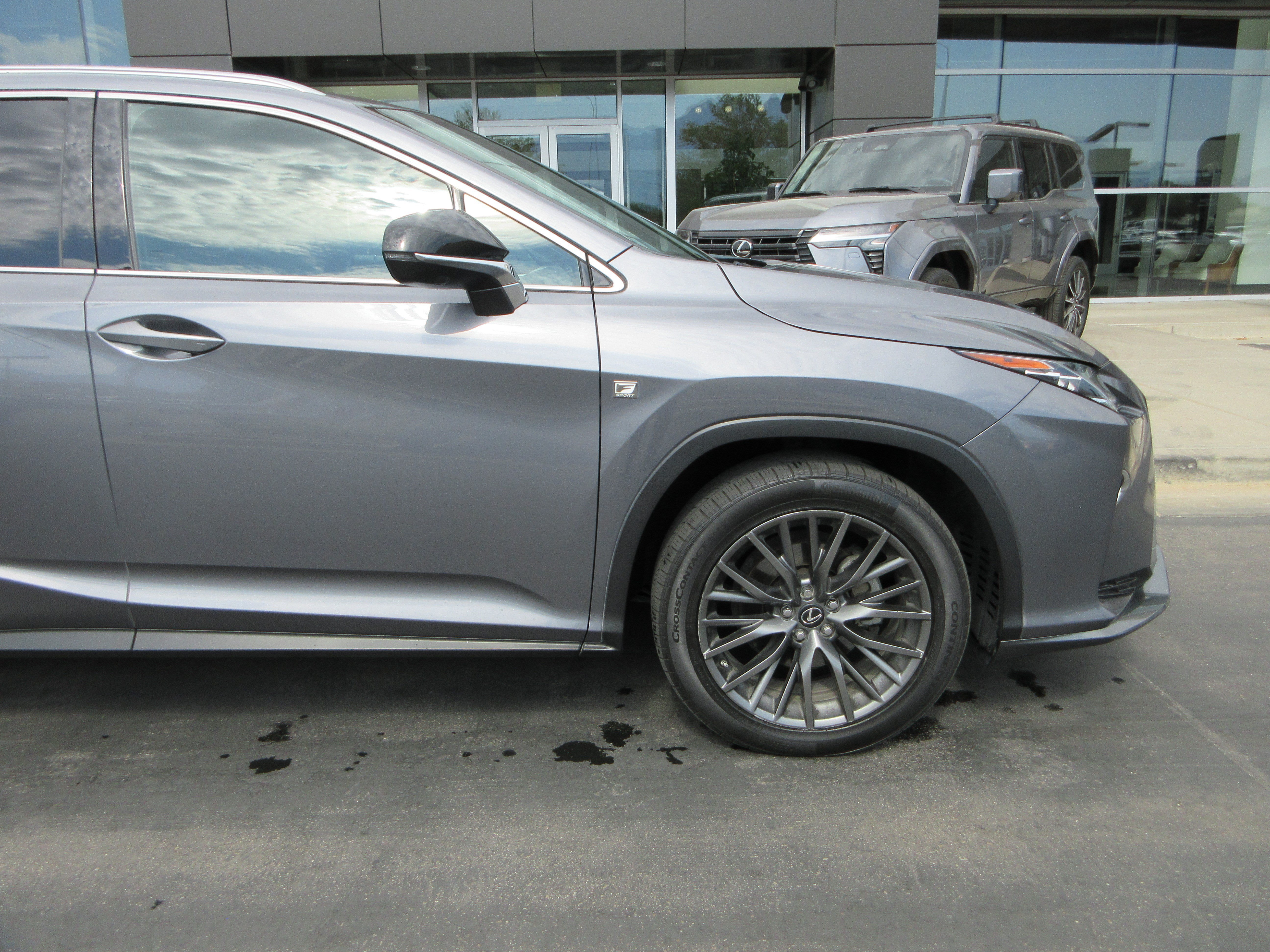 Used 2019 Nebula Gray Pearl Lexus 450h F Sport image 14