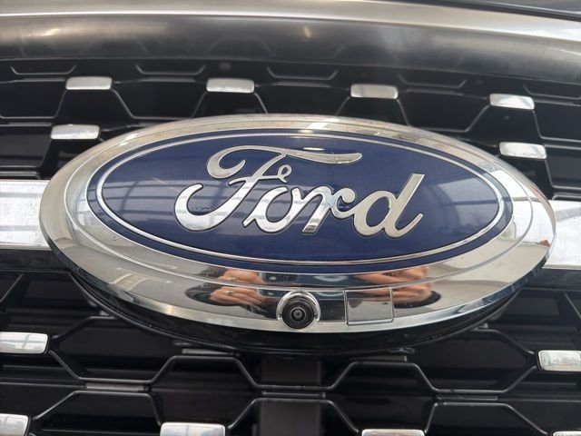 Used 2022 Gray Ford Platinum image 3