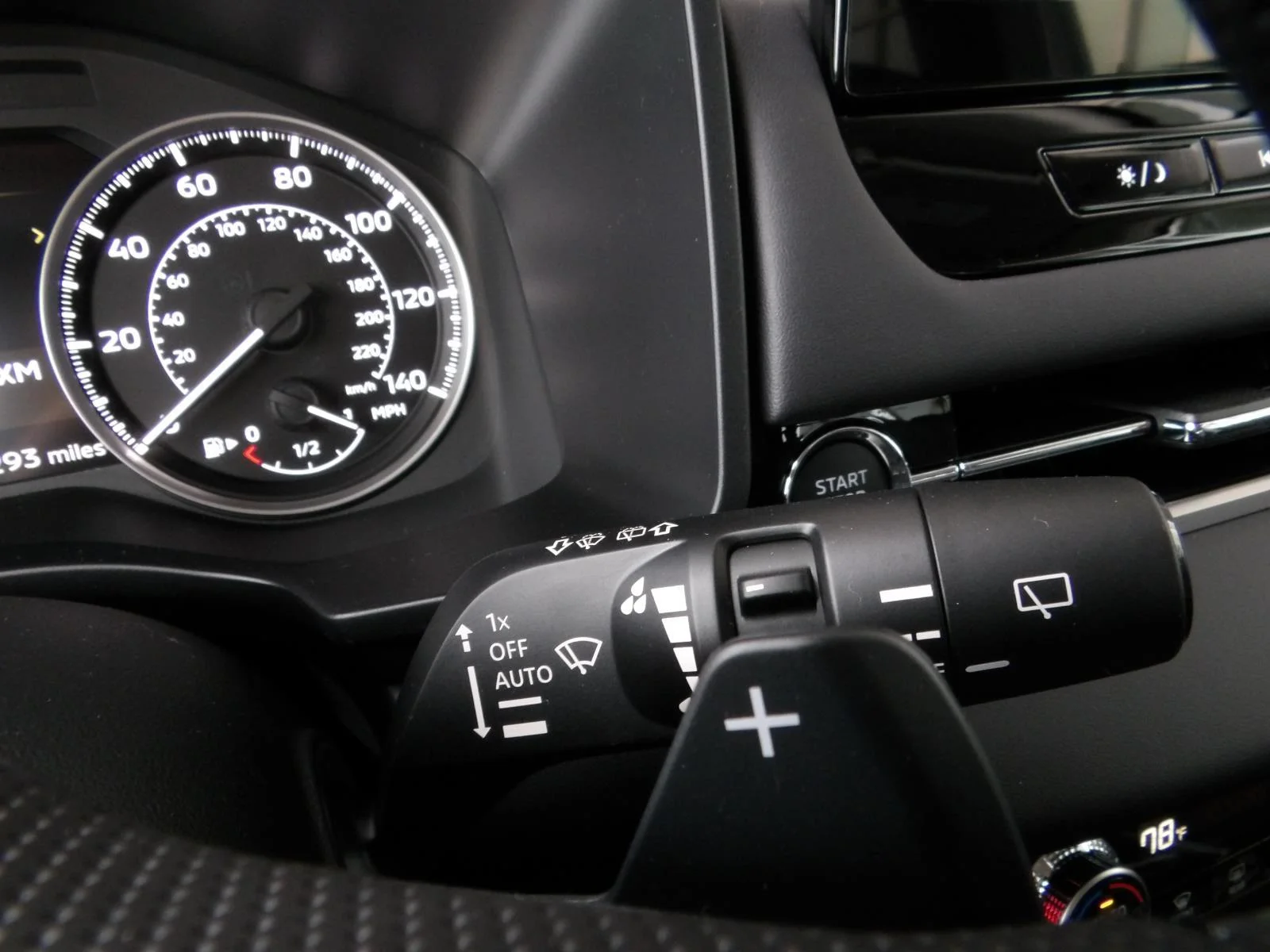 New 2026 Graphite Gray Mitsubishi SE image 34