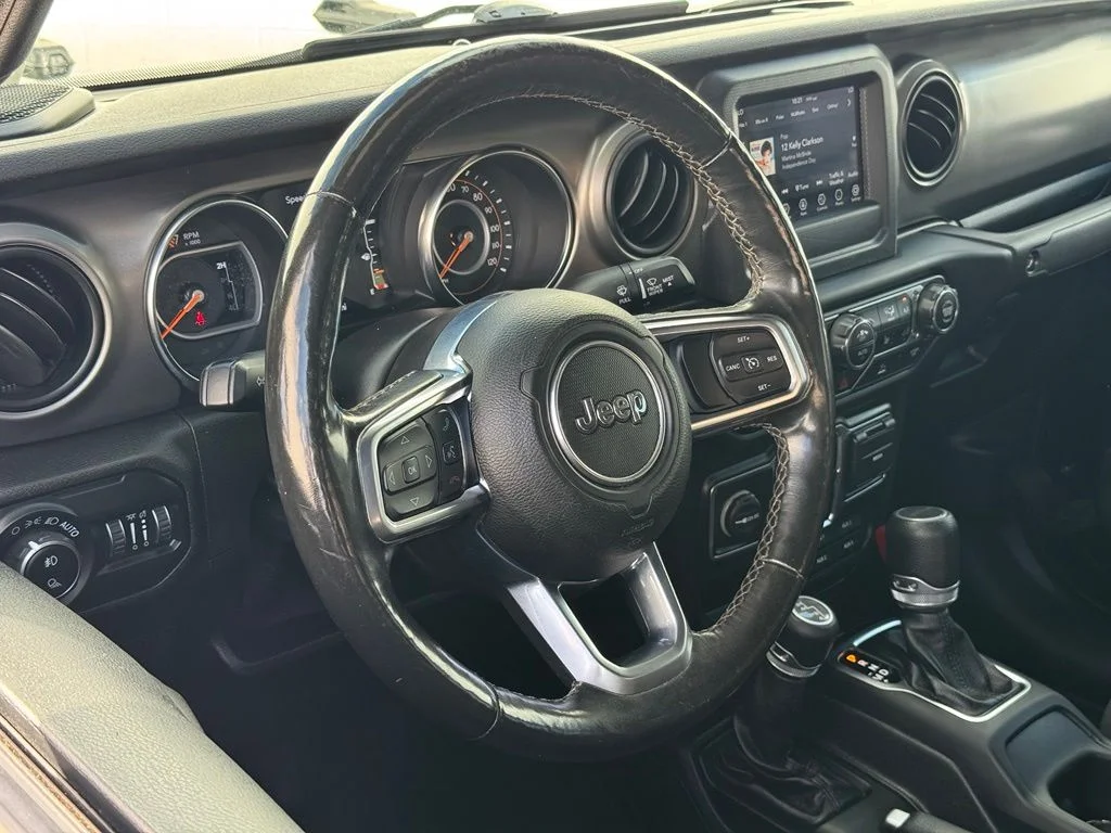 Used 2020 Black Jeep Sport image 17