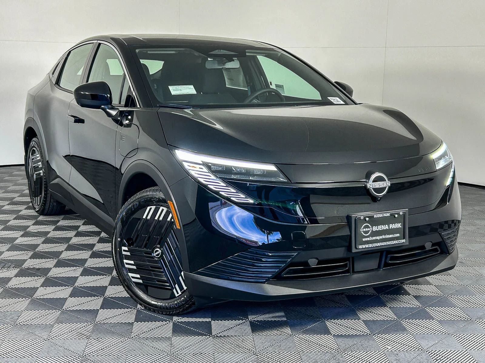 2026 Nissan Leaf S+'s photo