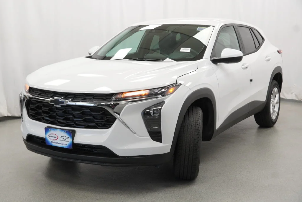 New 2026 Summit White Chevrolet LS image 13