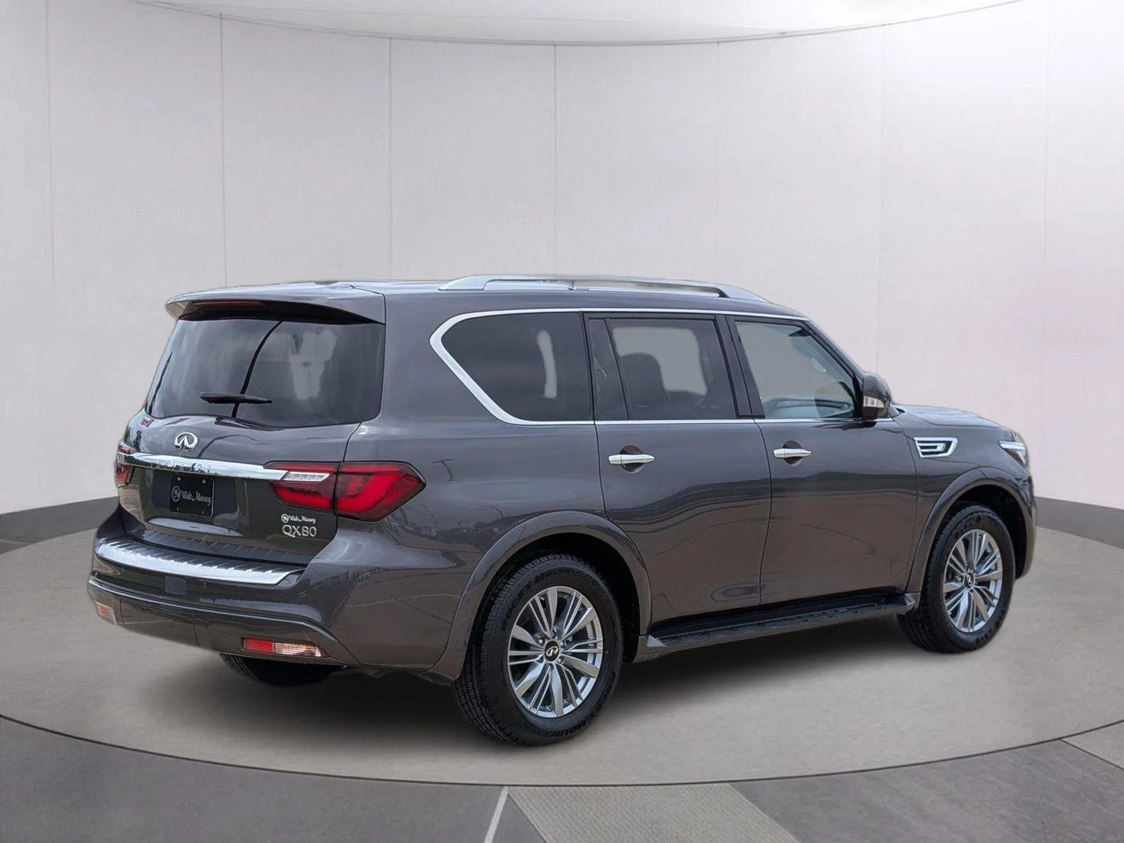 Used 2024 Anthracite Gray INFINITI LUXE image 8