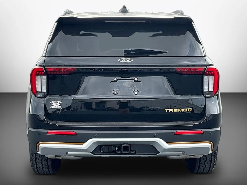 New 2026 Agate Black Metallic Ford Tremor® image 4