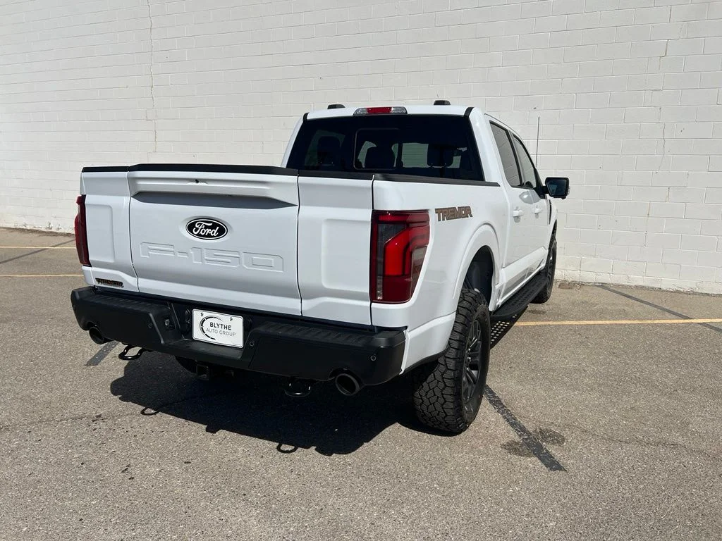New 2026 Oxford White Ford Tremor® image 7