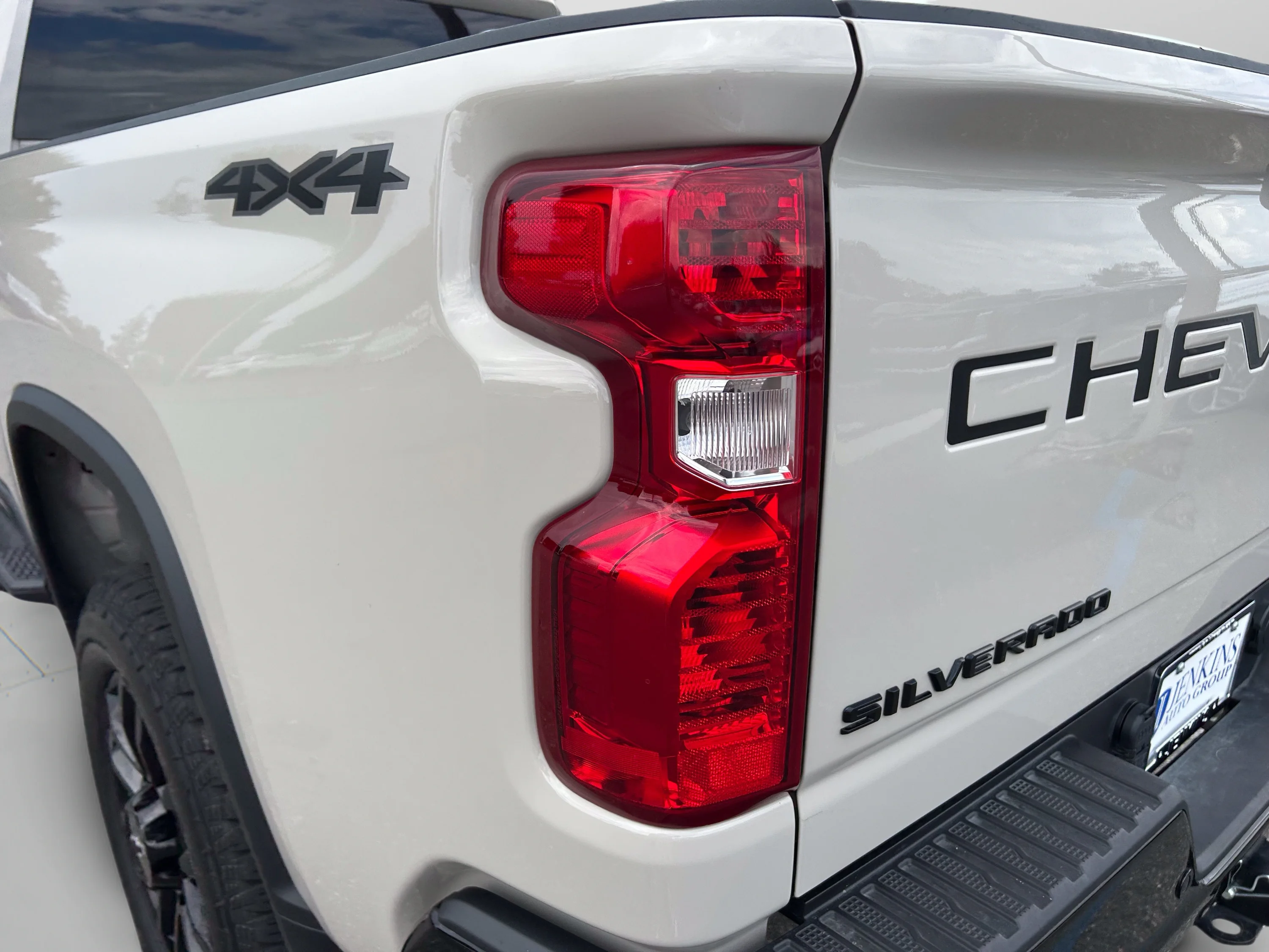 Used 2026 White Sands Chevrolet Custom image 14