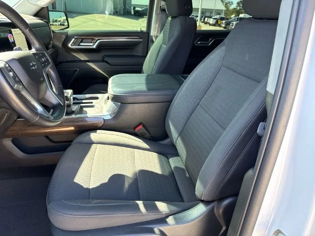 Used 2023 White Chevrolet RST image 33