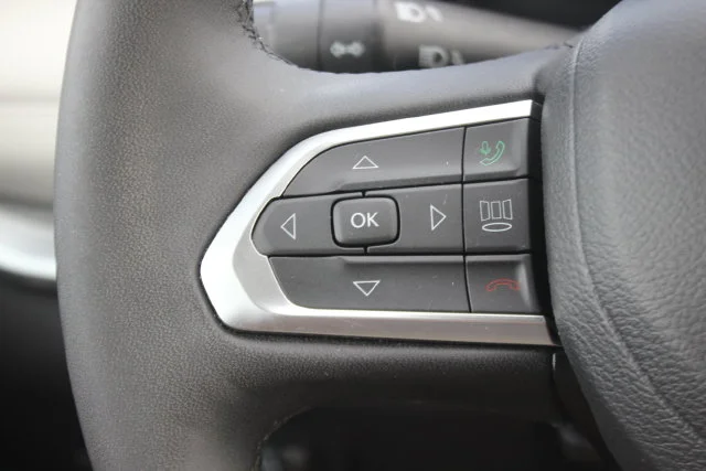 Used 2025 Silver Jeep Limited image 15