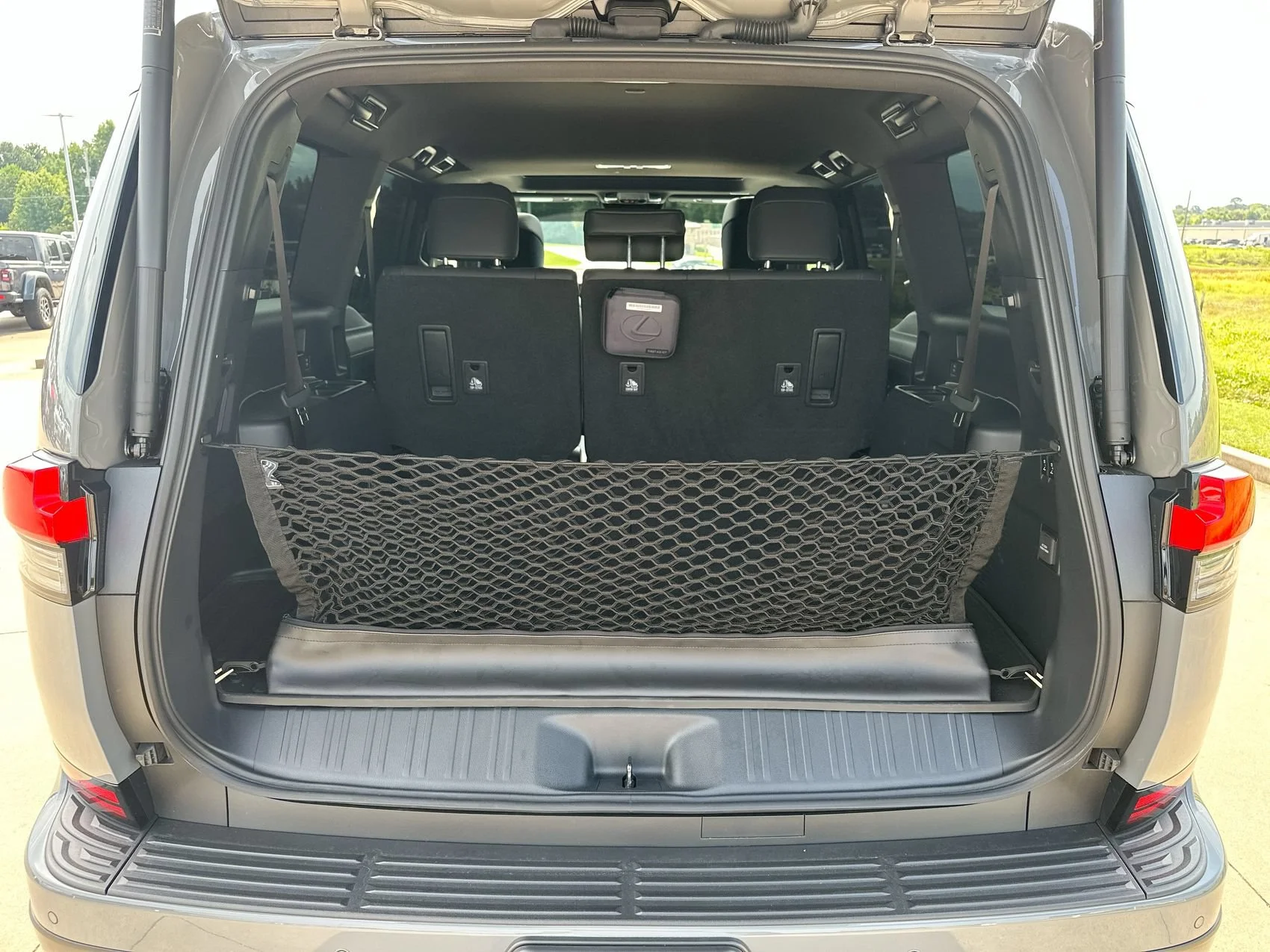 Used 2024 Incognito Lexus GX 550 Premium+ image 25