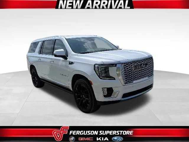 2023 GMC Yukon Denali AWD's photo