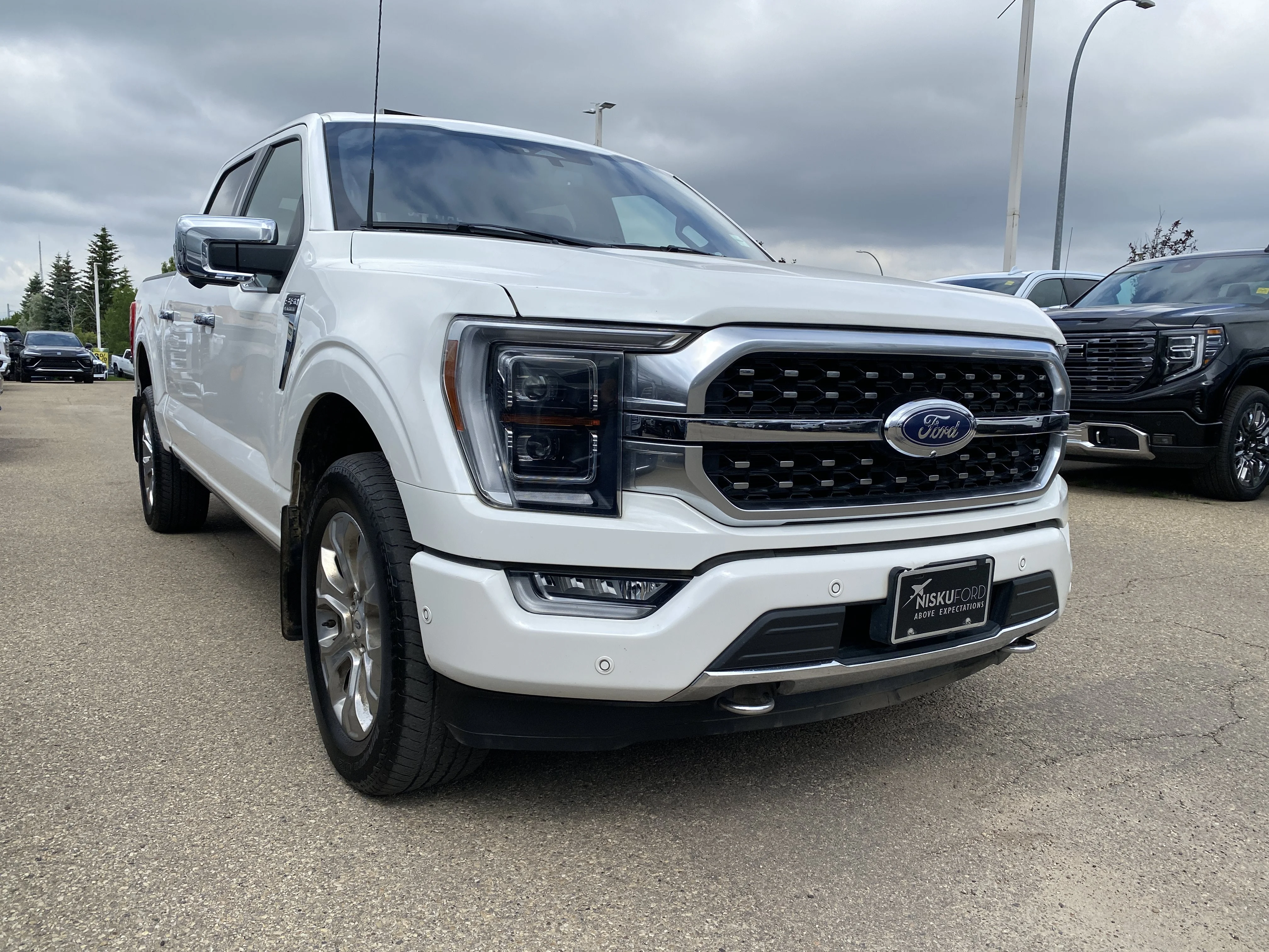 Certified Used 2023 White Ford Platinum * PANORAMIC SUNROOF * MAX TRAILERING PKG * image 7