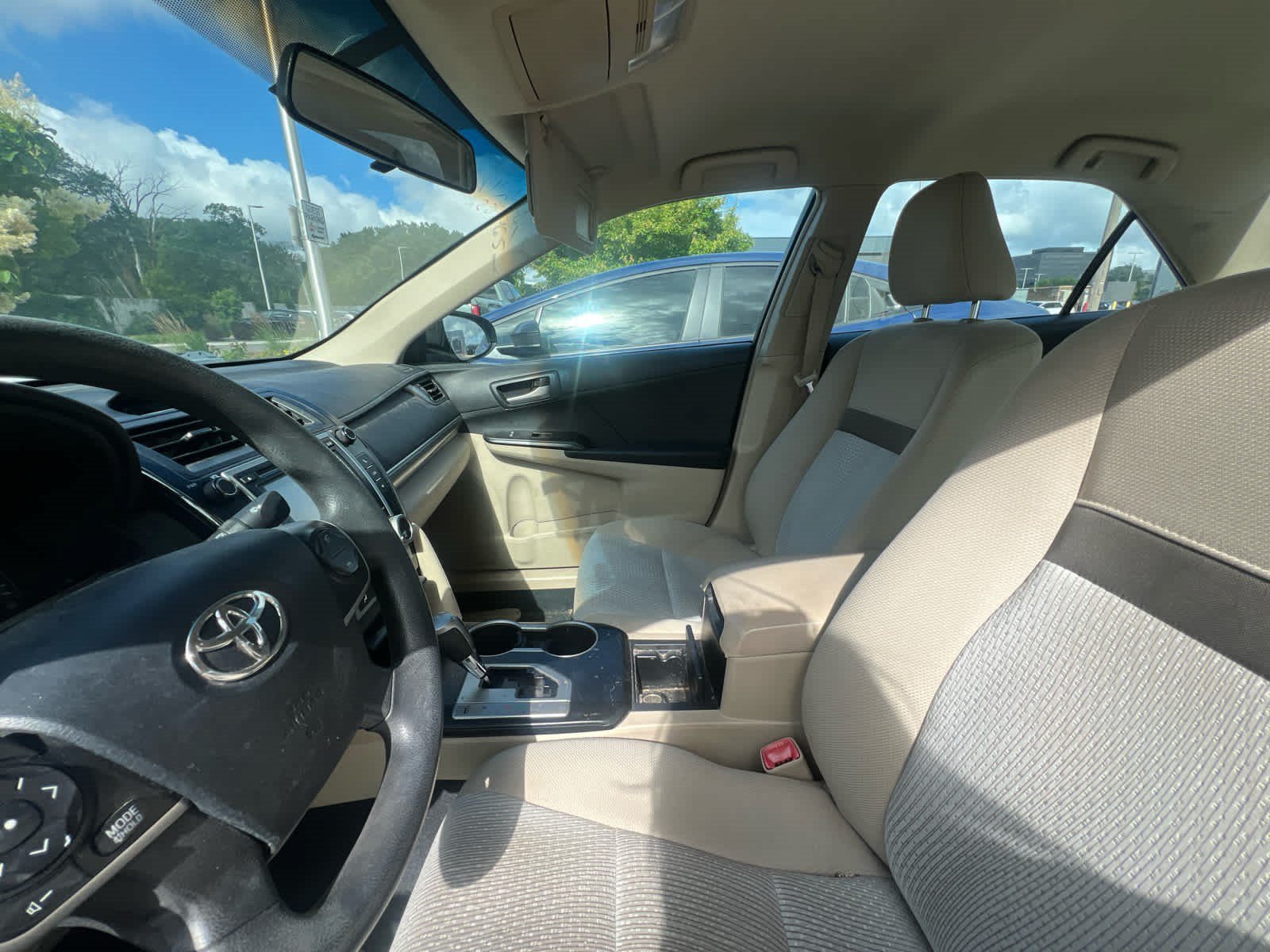 Used 2012 Super White Toyota LE image 7