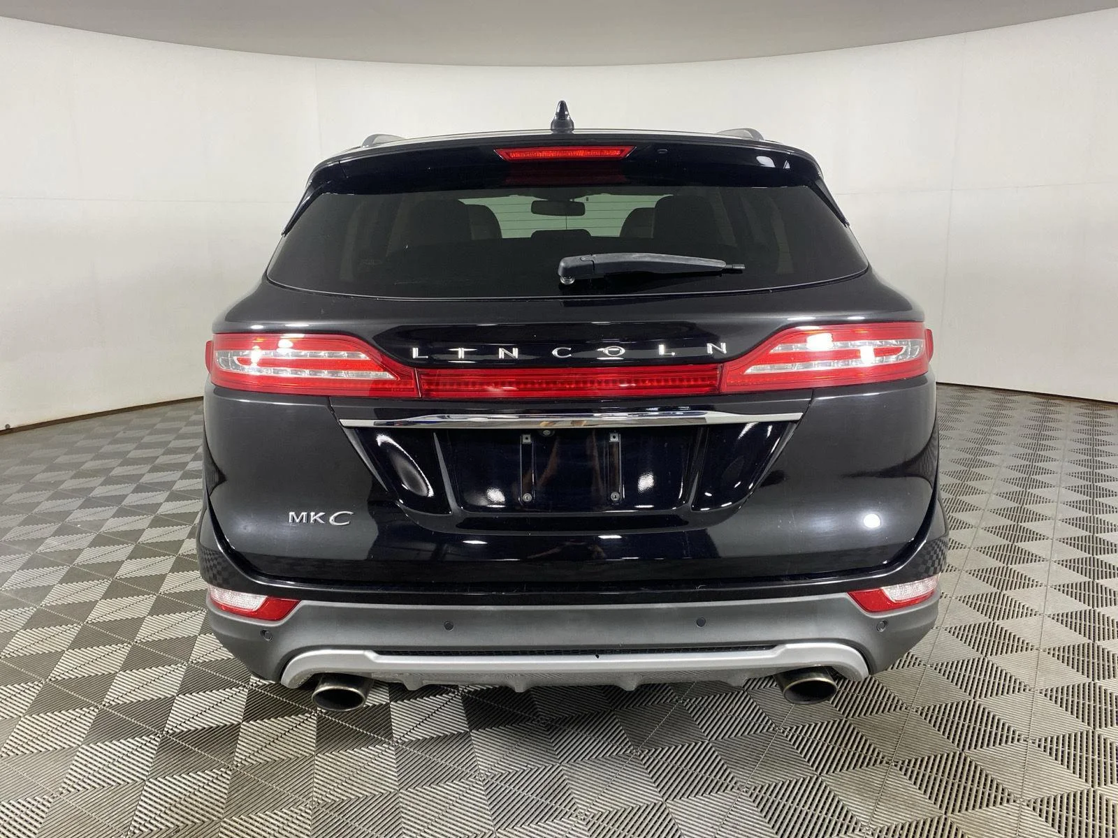 Used 2019 Infinite Black Metallic Lincoln Select image 6