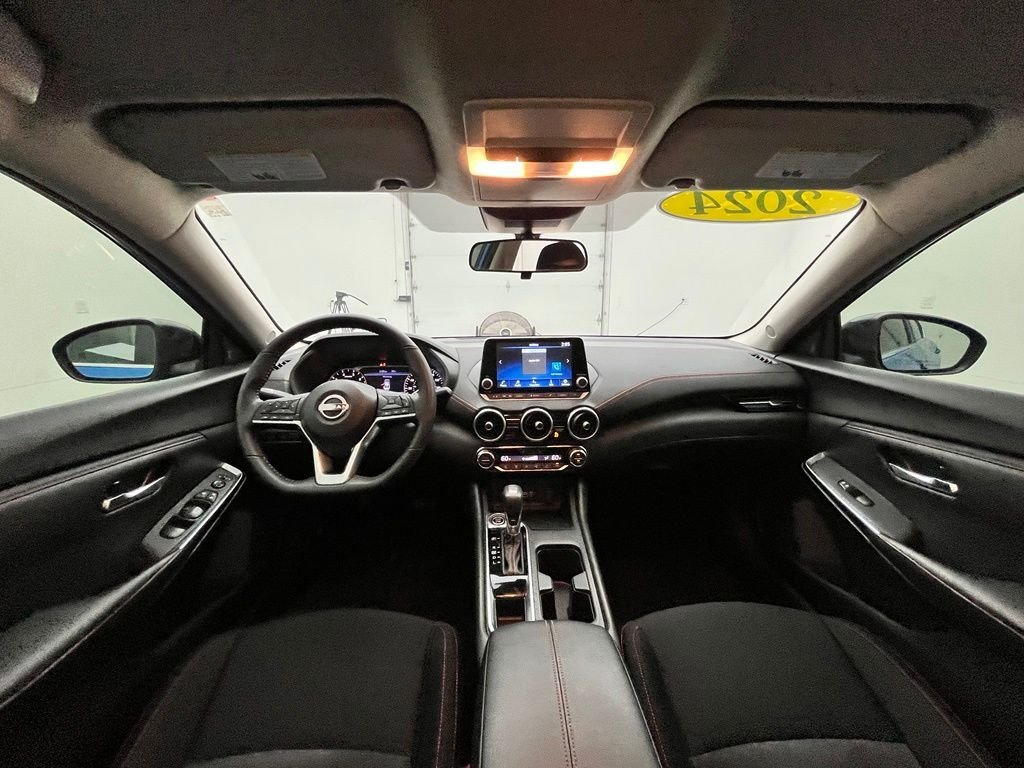 Used 2024 Electric Blue Metallic Nissan SR image 4