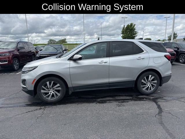 Used 2022 Chevrolet Equinox LT with VIN 3GNAXKEV0NL255734 for sale in Grove City, OH