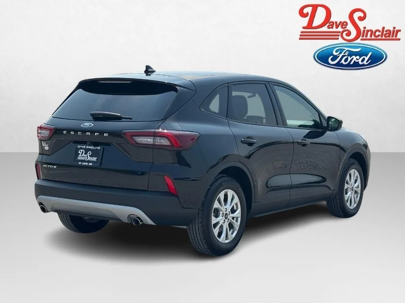 Used 2025 Black Ford Active image 7