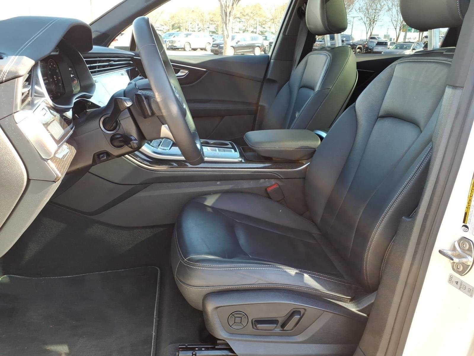 Used 2025 Carrara White AUDI  image 18