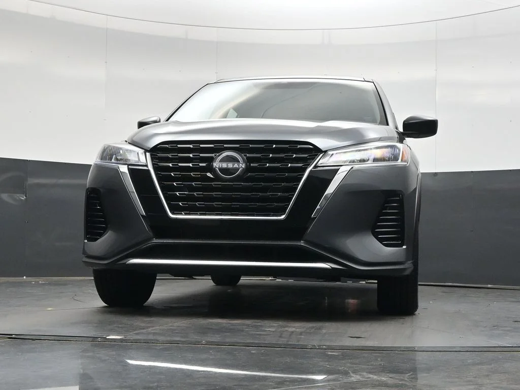 Used 2024 Gray Nissan S image 38