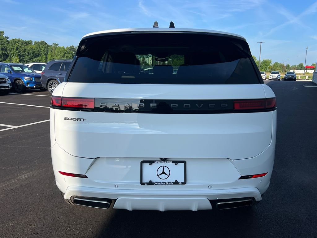 Used 2024 White Land Rover Dynamic SE image 6