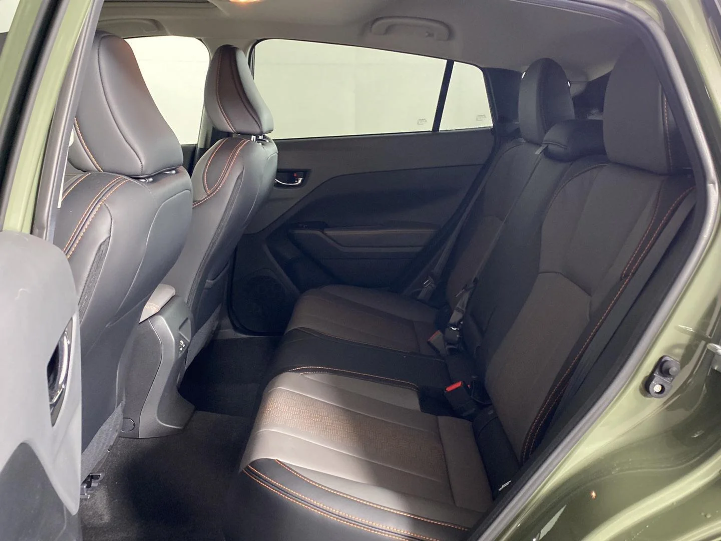 Used 2025 Alpine Green Subaru Limited image 17