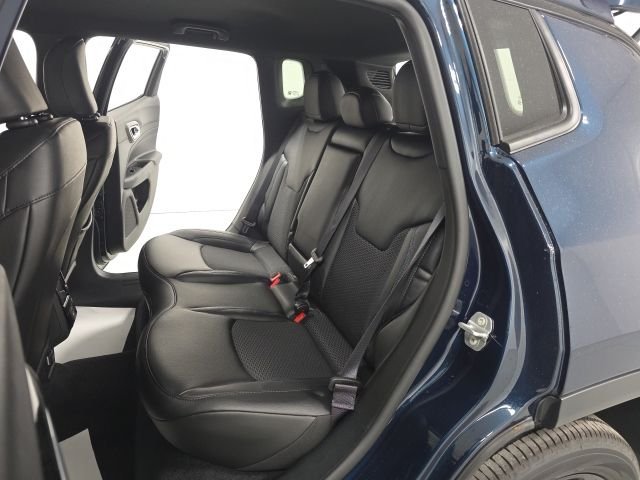 New 2026 Fathom Blue Pearl Coat Jeep Latitude image 19