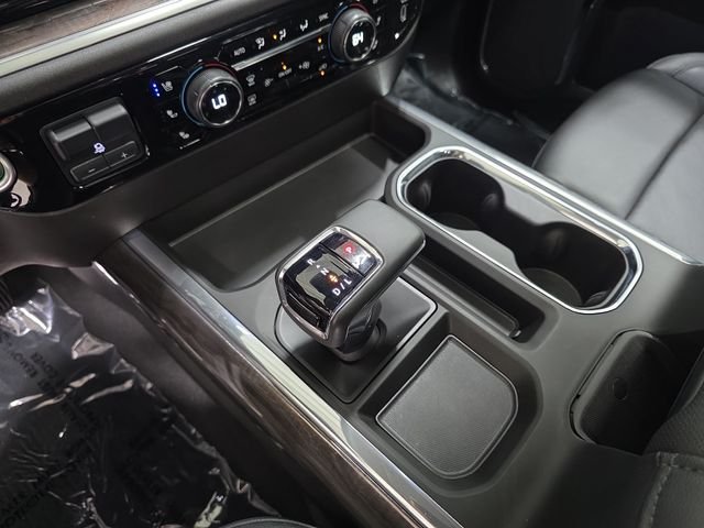 Used 2025 White Chevrolet LTZ image 25